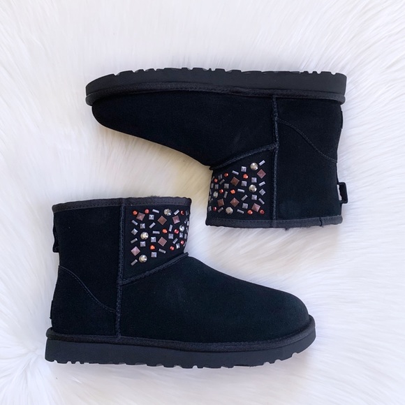 UGG Classic Mini Stud II Black Boots - Picture 5 of 8